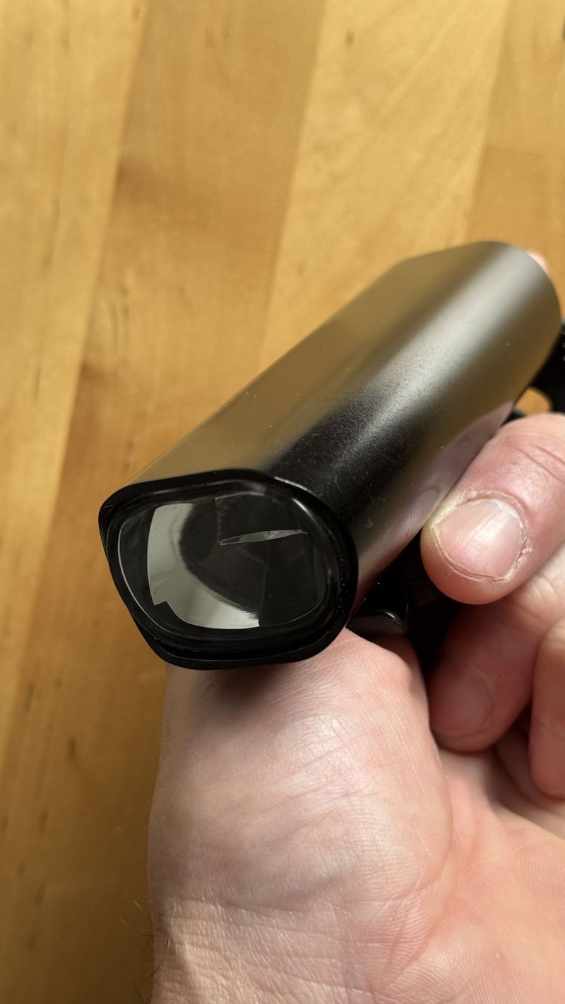Lezyne STVZO PRO 115 přední světlo