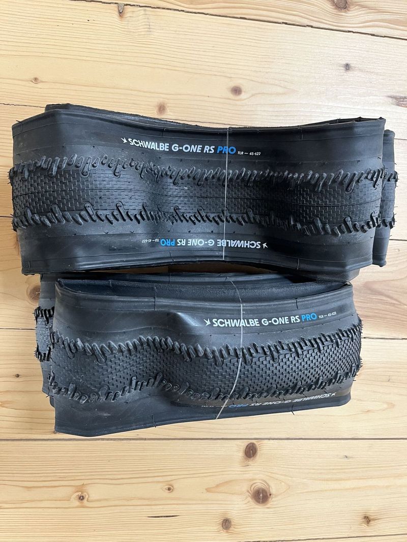 Prodám nové gravel pláště Schwalbe G-ONE RS PRO 45mm