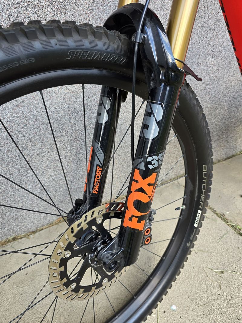 Specialized Levo Comp Carbon TOP stav a výbava!!!