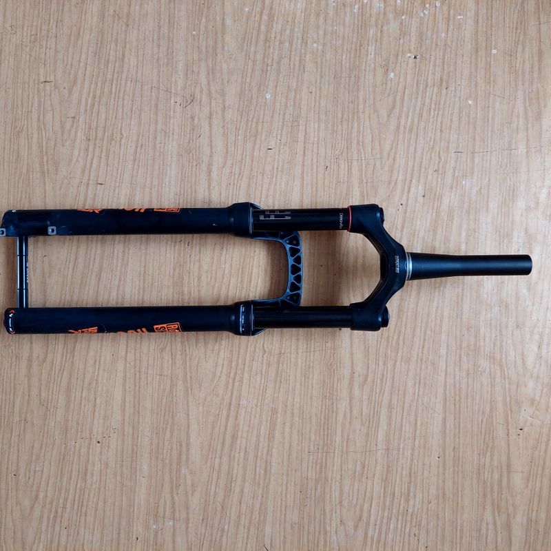 RockShox 29 " 140mm
