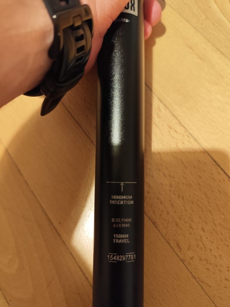 Rock Shox Reverb AXS 150 mm, 30,9 mm + ovladač,baterie