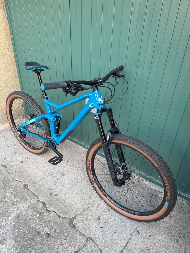 Nové carbonové kolo CUBE STEREO 140 HPC Race 27,5 Ram M