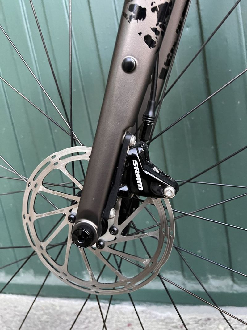 Gravel kolo Raymon ram M TOP STAV