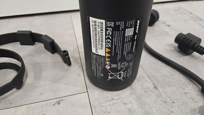 Zánovní battery extender pro kola GIANT