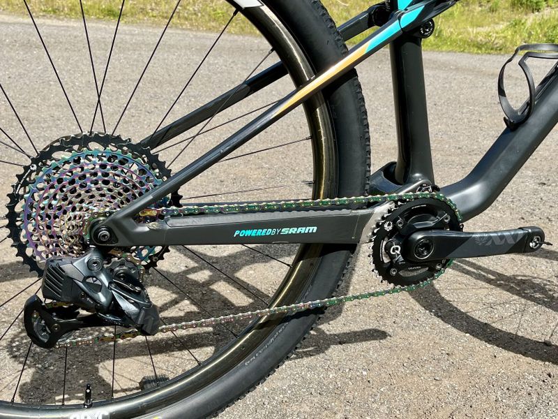 Prodám CANYON LUX CF SL 8 XX1 AXS Quarq