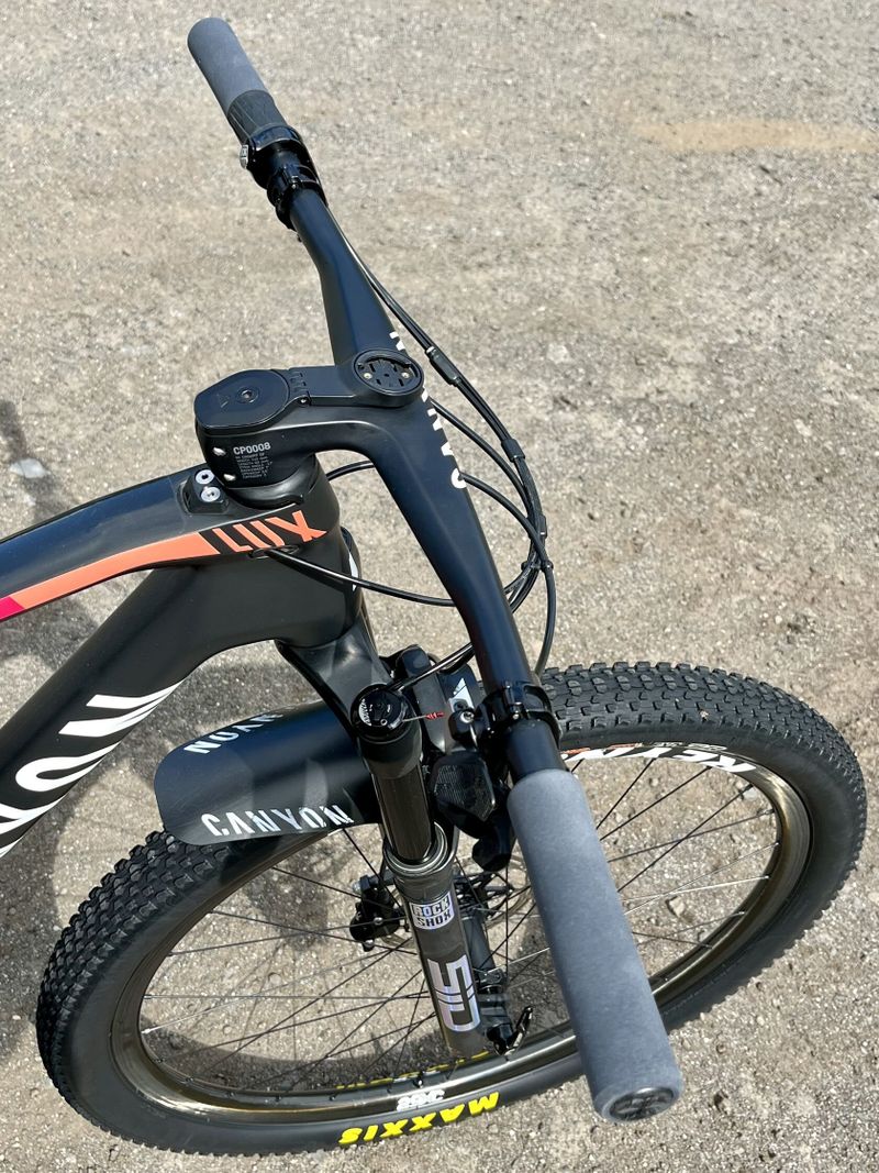 Prodám CANYON LUX CF SL 8 XX1 AXS Quarq