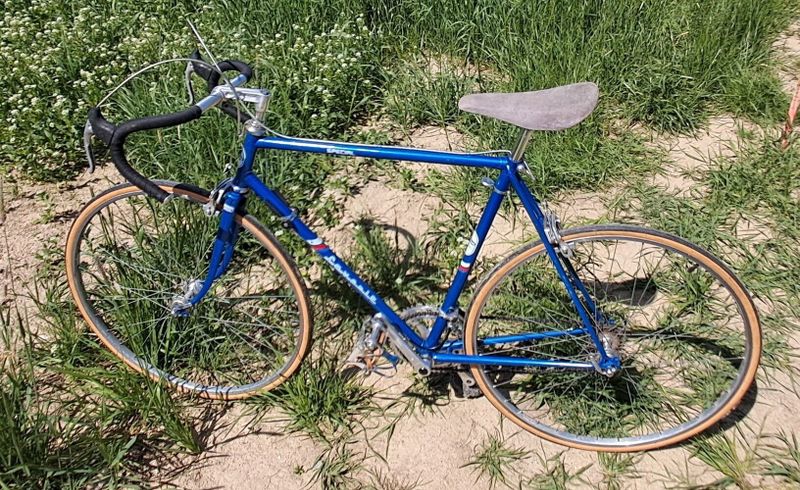 PRODÁNO. Silniční kolo Favorit F12 vel. 58 cm, kliky Walter