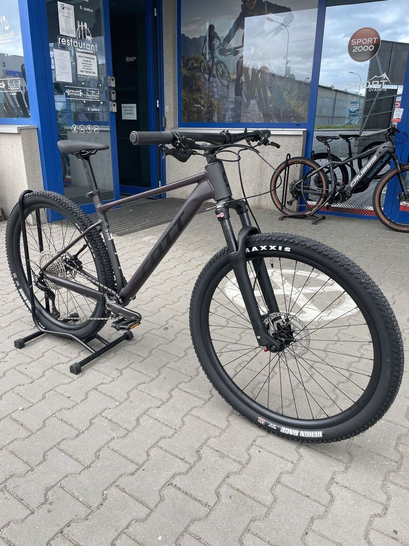 Nové kolo SCOTT SCALE 980 Black, velikost L - SLEVA