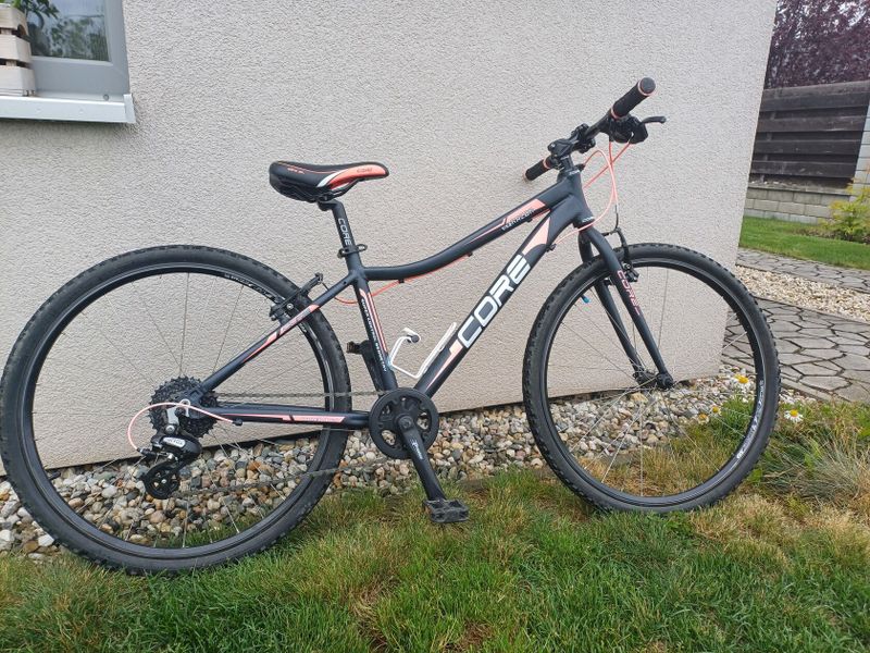 Dětské kolo CORE NIPPER 24 1x8s Black/Pink.