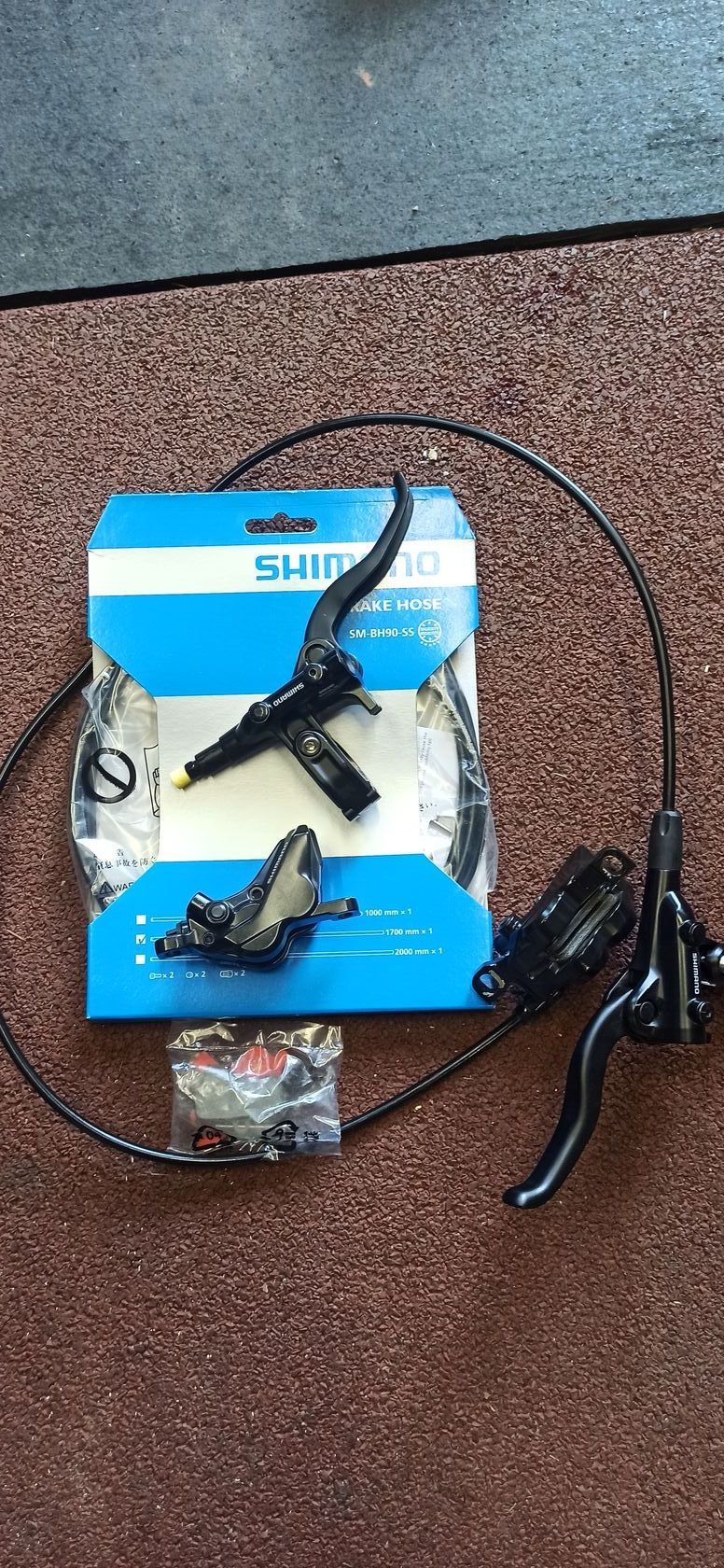 Čtyřpístkové kotoučové brzdy Shimano BR-MT 420