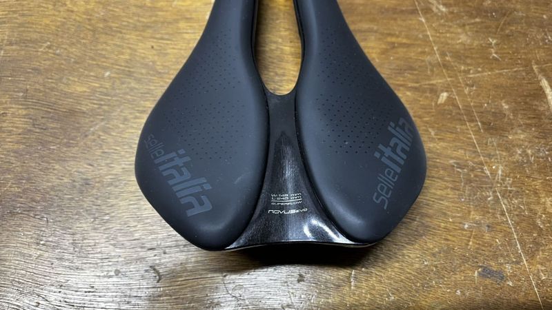 Zánovní sedlo Selle Italia Novus Boost Ti 316 Superflow