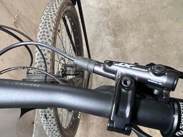 Prodám celoodpružené Horské kolo Scott Spark RC 2024 najeto do 500km neježděné velikost M