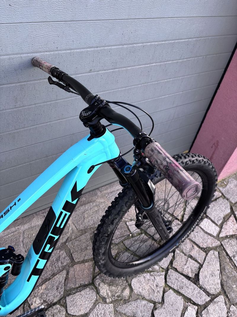Trek Slash 8 M\L Miami green