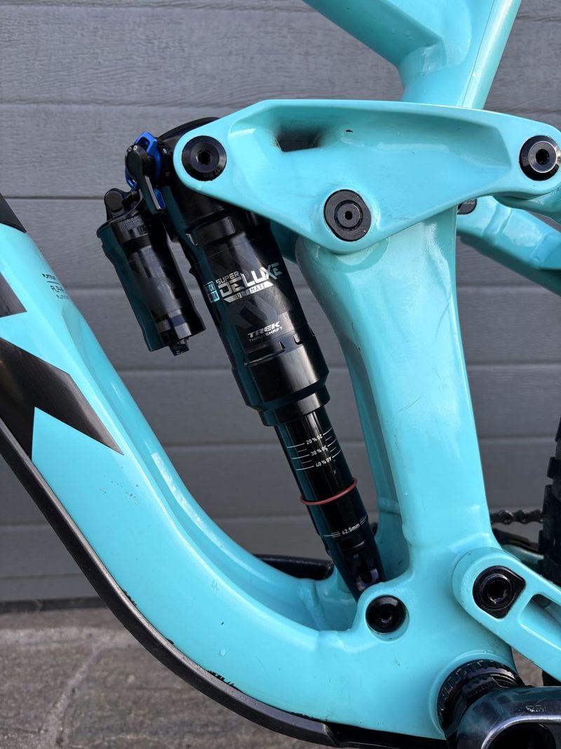 Trek Slash 8 M\L Miami green