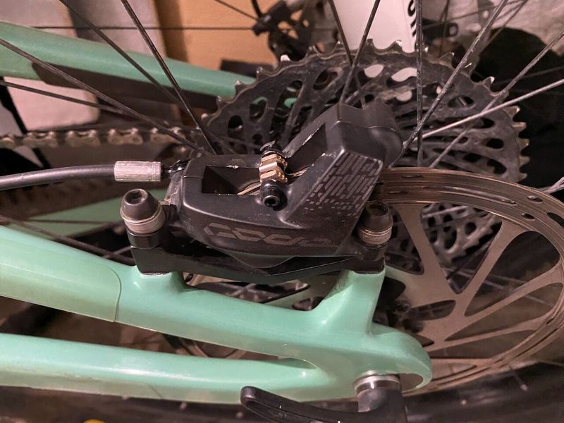 Sram Code R - komplet brzdy (páky, destičky, kotouče)