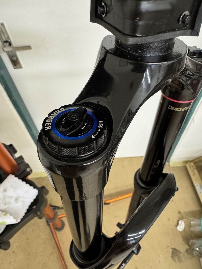 Rockshox lyrik ultimate rc2.1 170mm 29"
