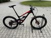 YT Capra, karbon kola, minimální nájezd