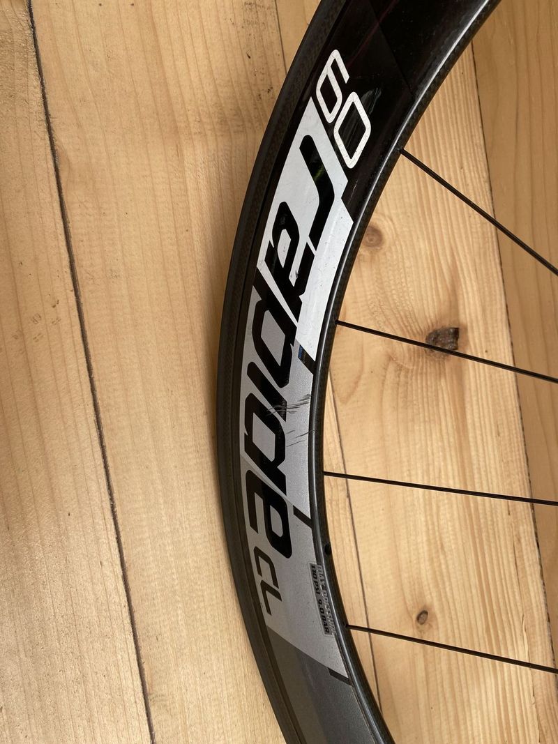 Karbonová kola Roval Rapide CL 60mm - na náhradní díly / dojetí
