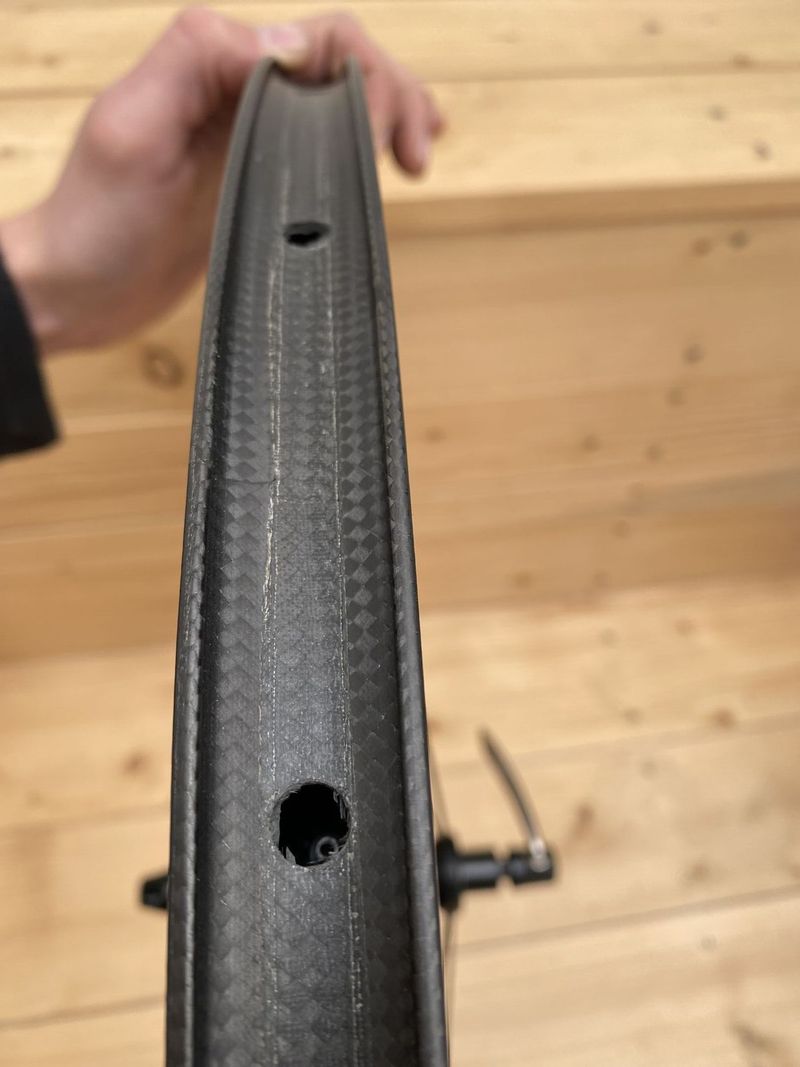 Karbonová kola Roval Rapide CL 60mm - na náhradní díly / dojetí