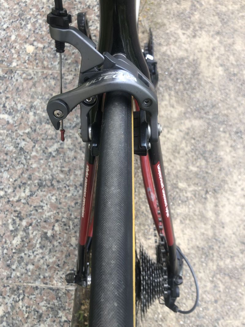 Prodám silniční kolo na časovku a triatlon s vysokými ráfky