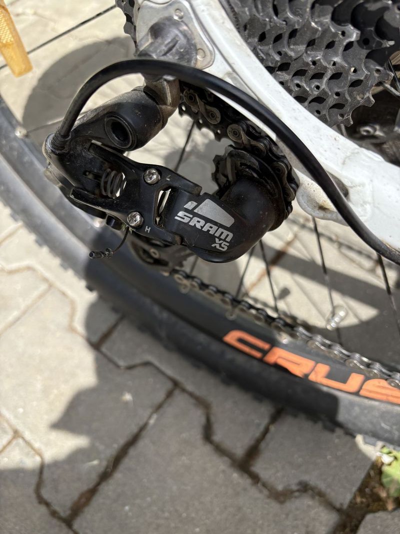 Prodám dámské elektrokolo Crussis E-guera 7.7