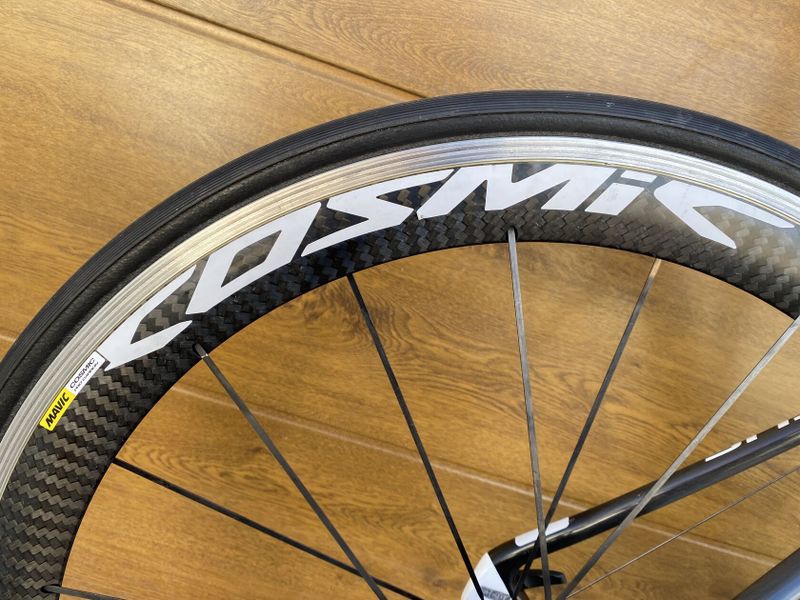 🔥🔥🔥 Focus Cayo vel. M, Shimano Ultegra, Mavic Cosmic, doprava ZDARMA + roční záruka na rám 🤝🤝