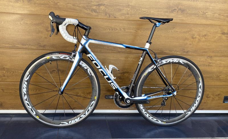🔥🔥🔥 Focus Cayo vel. M, Shimano Ultegra, Mavic Cosmic, doprava ZDARMA + roční záruka na rám 🤝🤝