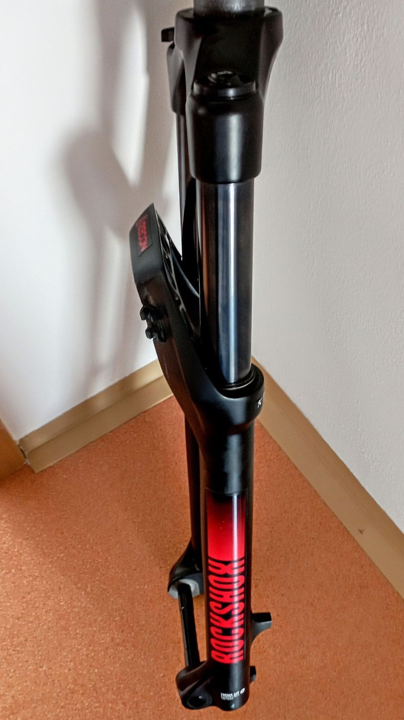 Vzduchová vidlice Rockshox RECON 