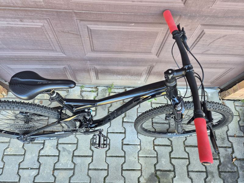 Celoodpružené kolo Ghost Kato FS 27,5