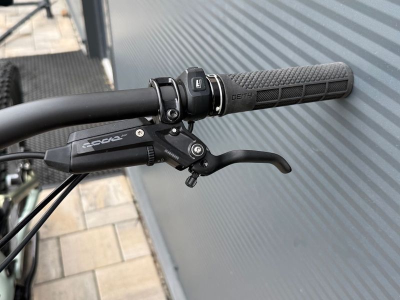 Specialized Levo SL Pro 2024 velikost S3(M) 165-180cm 350km stav nového kola, cena včetně DPH