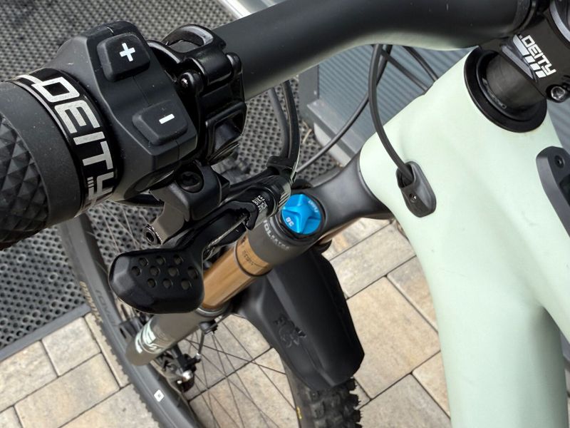 Specialized Levo SL Pro 2024 velikost S3(M) 165-180cm 350km stav nového kola, cena včetně DPH