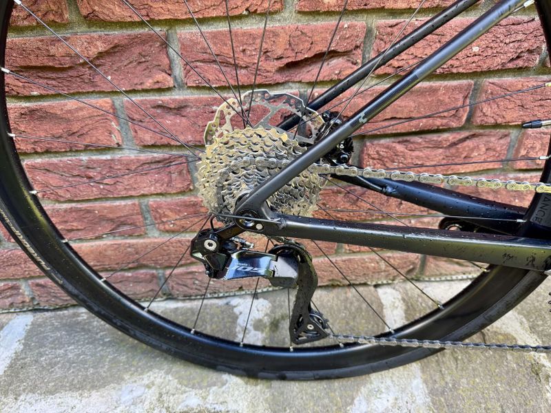 Cube Attain GTC SLX karbonová silnička na Shimano 105 2x12speed di2 velikost 50 