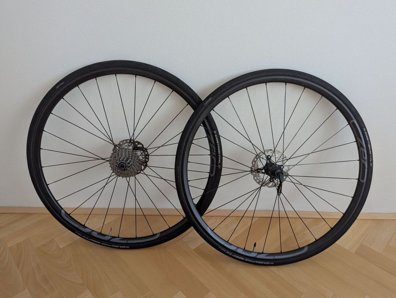 Prodám karbonová silniční kola Cannondale CZero Carbon