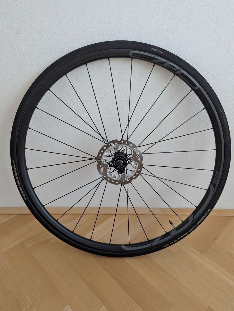 Prodám karbonová silniční kola Cannondale CZero Carbon