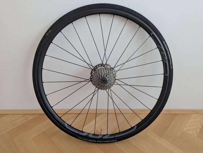 Prodám karbonová silniční kola Cannondale CZero Carbon