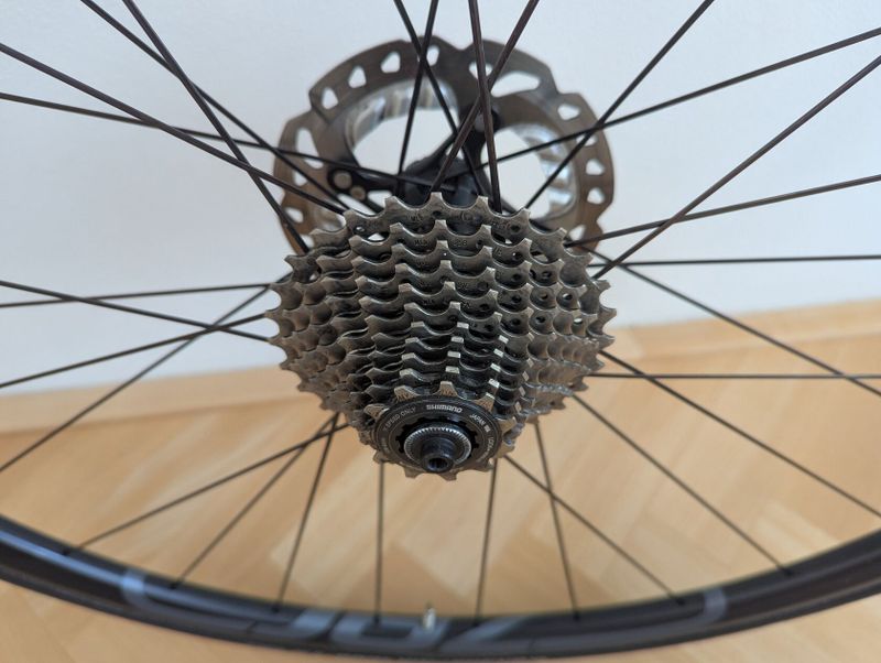 Prodám karbonová silniční kola Cannondale CZero Carbon