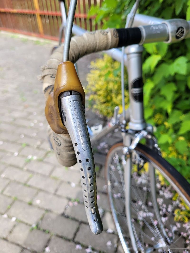 Favorit F1 Special 1986, výbava Campagnolo/Cinelli