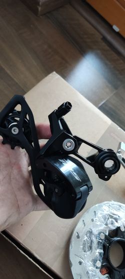 Přehazovačka SHIMANO 105 RD-R7100 12 rychl + Patka SUPERIOR k rámu X-Road Team Carbon - BFFB05