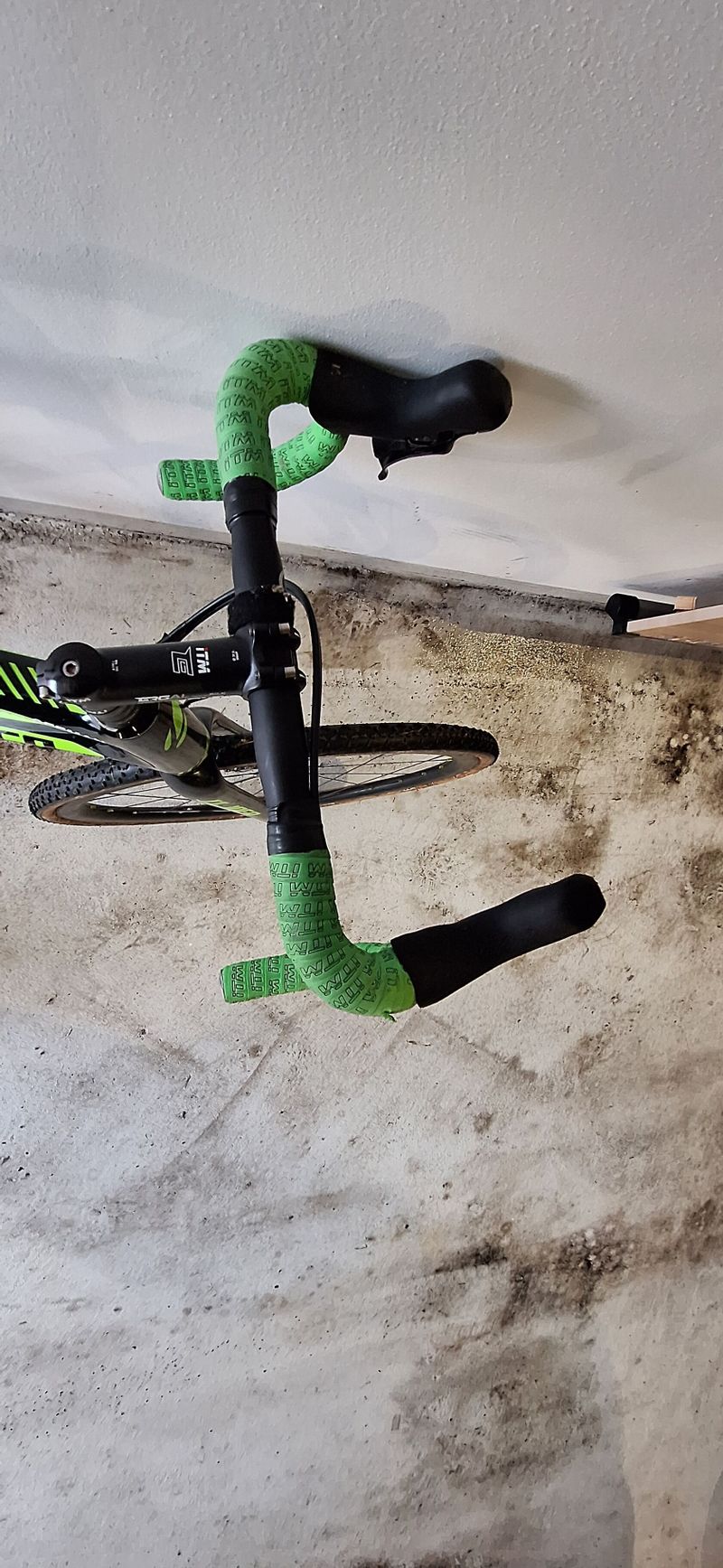 Závodní gravel/cyklokrosové kolo Spyder