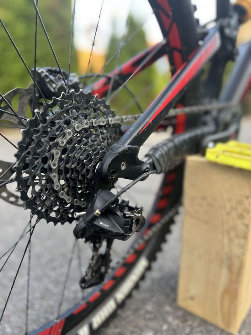 Specialized expert evo