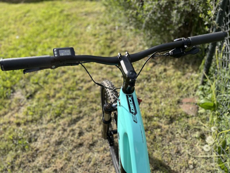 Jako NOVÉ elektroMTB SAVA 27.5” DECK 9.0 velikost “M”