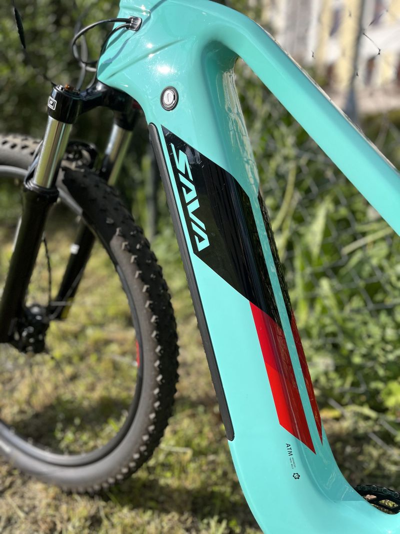Jako NOVÉ elektroMTB SAVA 27.5” DECK 9.0 velikost “M”