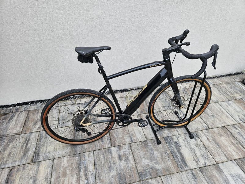 Elektro Gravel FUJI E-JARI, vel. XL, motor FAZUA Ride 50 Evation (55Nm, 250Wh)