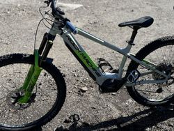 Rock Machine Blizz TRL e90-297 Grey/Green horské elektrokolo - velikost L