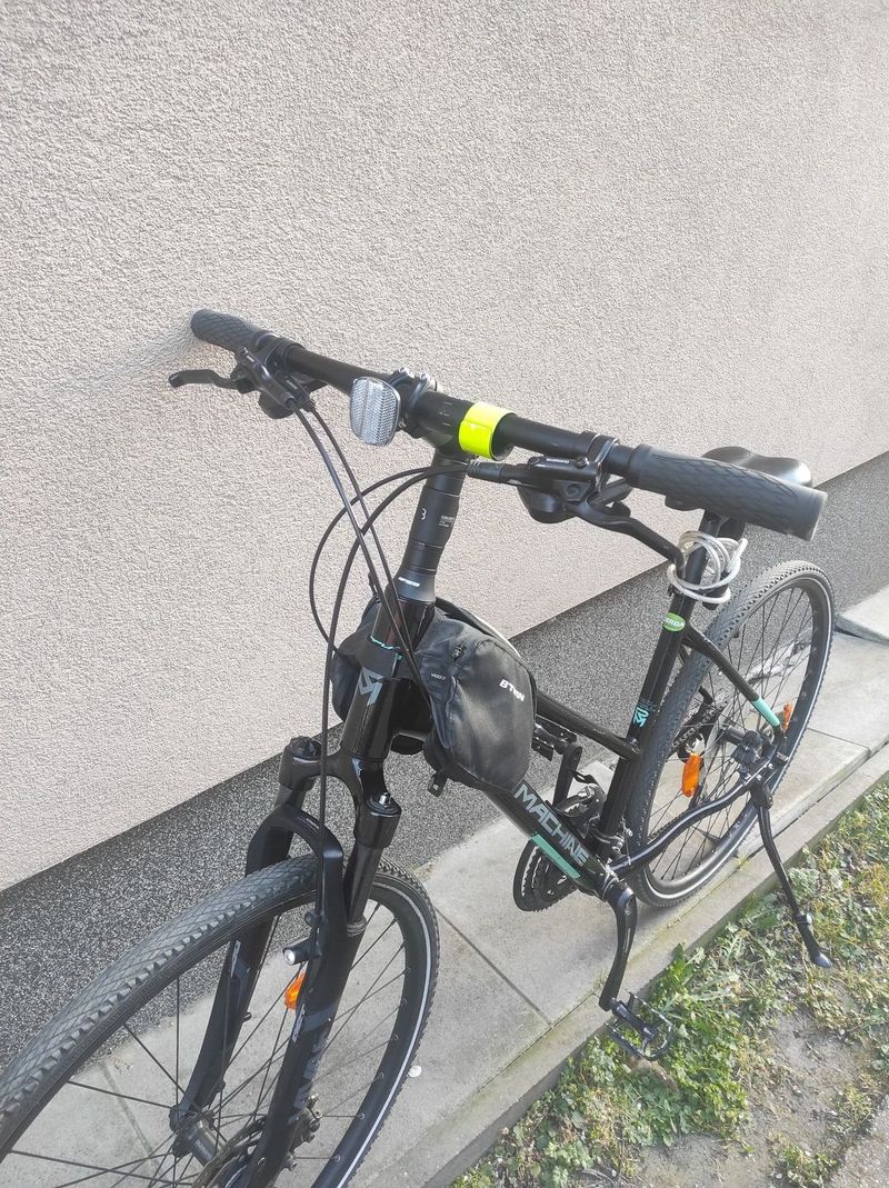 Kolo Rock Machine Crossride (L) Puvodny cena 20 tis
