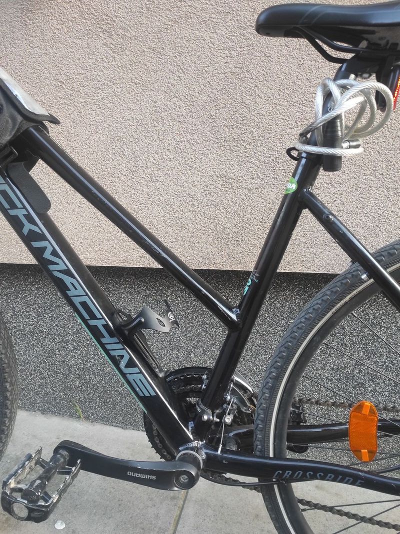 Kolo Rock Machine Crossride (L) Puvodny cena 20 tis