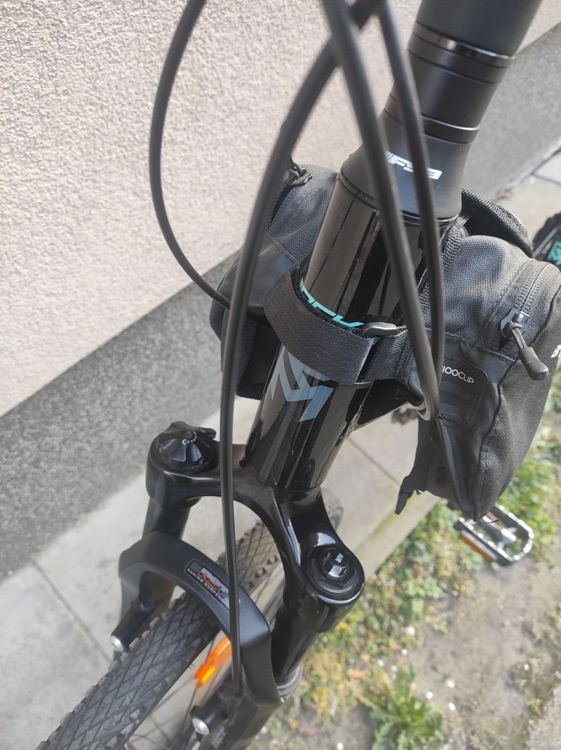 Kolo Rock Machine Crossride (L) Puvodny cena 20 tis