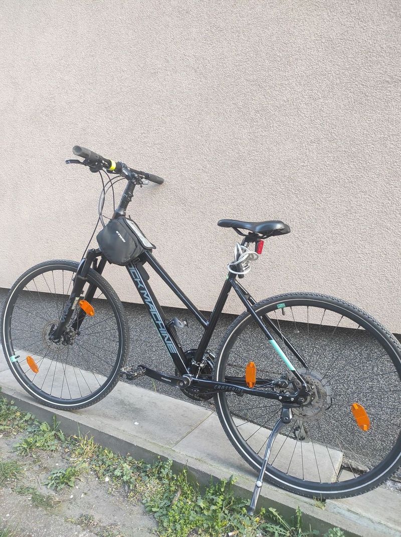 Kolo Rock Machine Crossride (L) Puvodny cena 20 tis