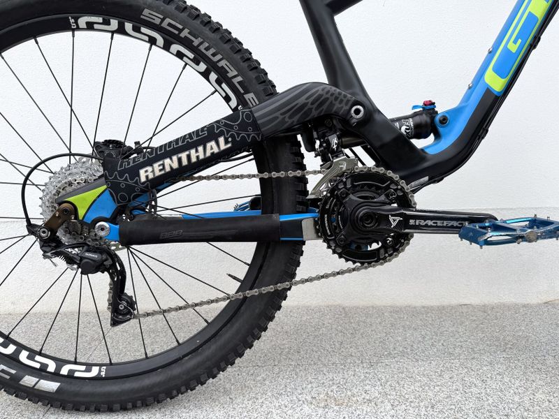 GT Sensor Carbon Pro 15, velikost M, 27.5"