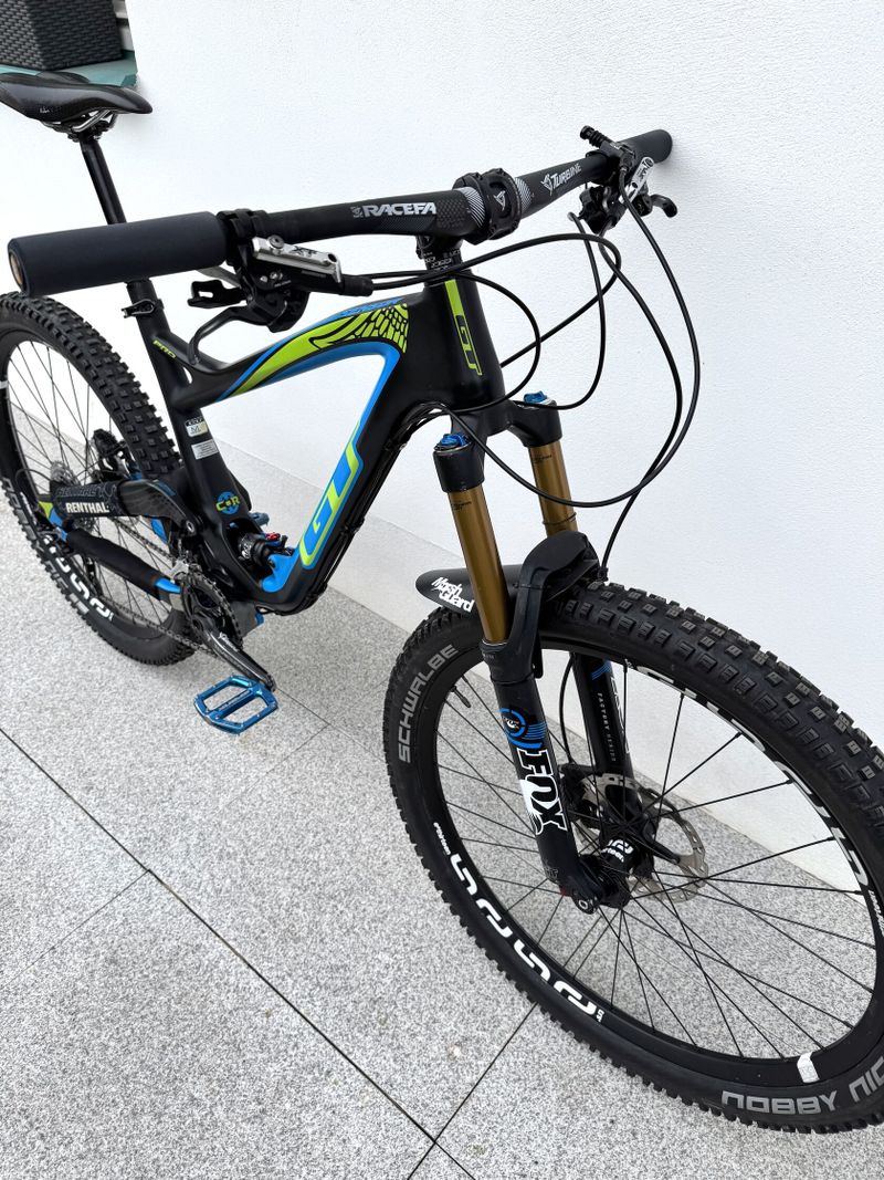 GT Sensor Carbon Pro 15, velikost M, 27.5"